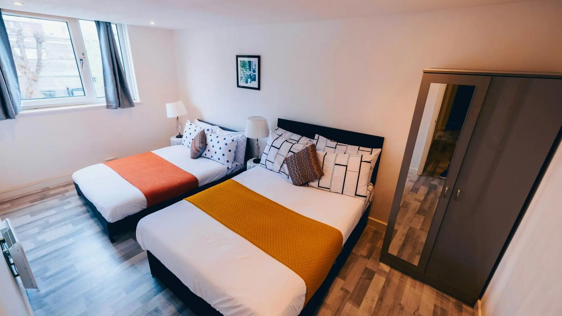 아파트 3 Bedroomflat-Free Parking-Wifi-Parking-8People 런던